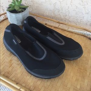 NWOT Skechers G0walk Goga Mat Slip Ons